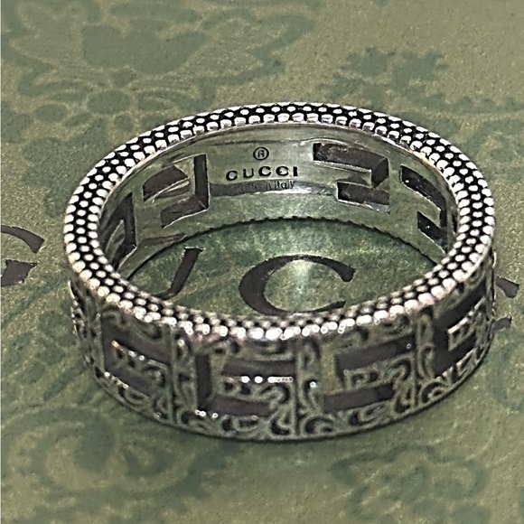 GUCCI Silver Ring With Square G- size 16/ 925 silver - Picture 7 of 12